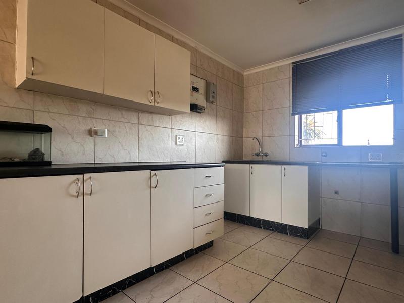 To Let 2 Bedroom Property for Rent in Strand Central Western Cape